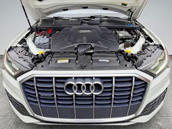 2021 AUDI Q7 quattro Premium Plus