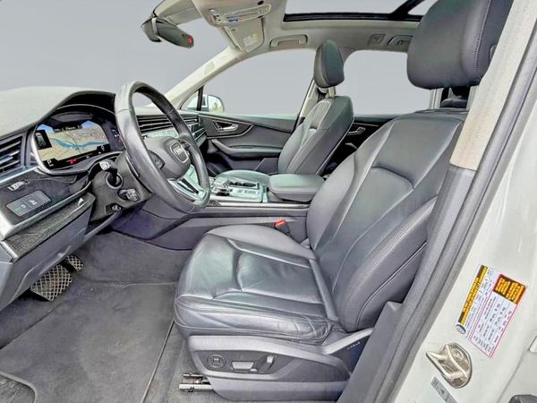 2021 AUDI Q7 quattro Premium Plus