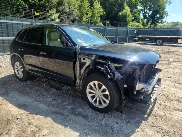 2016 AUDI Q5 quattro Premium Plus