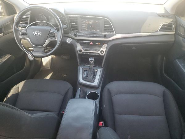 2017 HYUNDAI ELANTRA