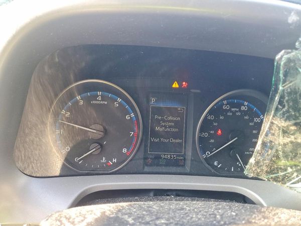 2018 TOYOTA RAV4 LE