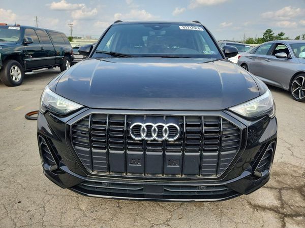 2021 AUDI Q3 S Line quattro Premium
