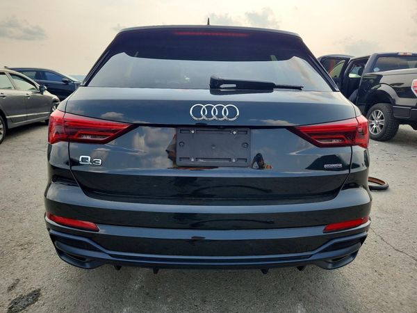 2021 AUDI Q3 S Line quattro Premium