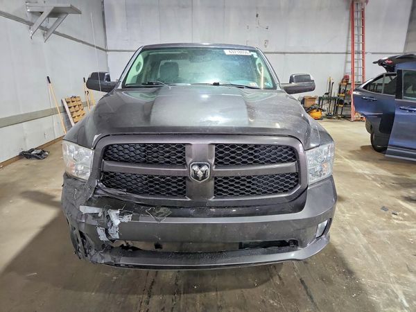2016 RAM 1500 ST QUAD CAB 4X4