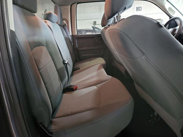 2016 RAM 1500 ST QUAD CAB 4X4