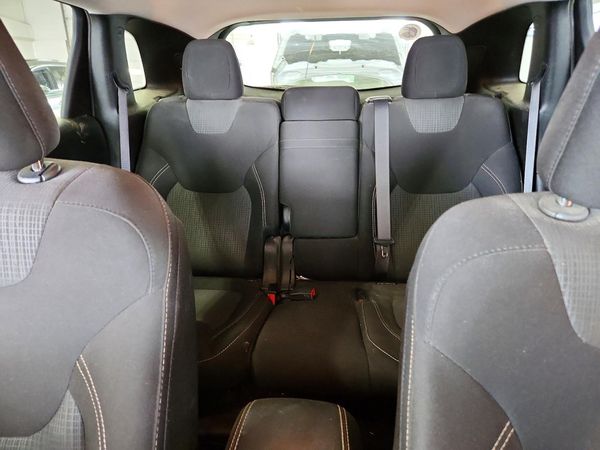 2015 JEEP CHEROKEE LATITUDE 4X4