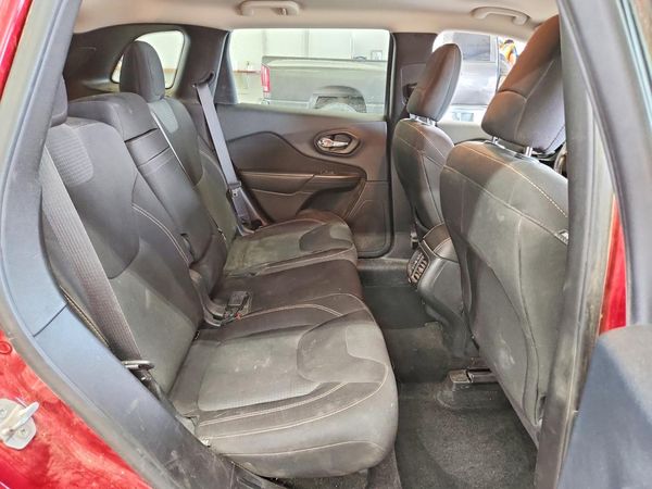 2015 JEEP CHEROKEE LATITUDE 4X4