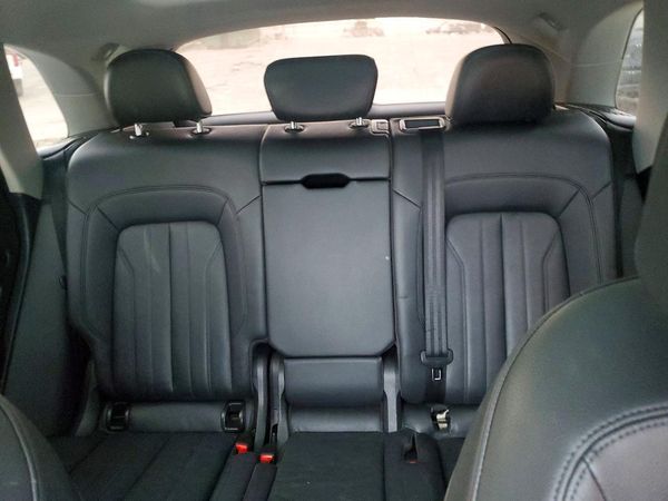 2018 AUDI Q5 quattro Premium Plus