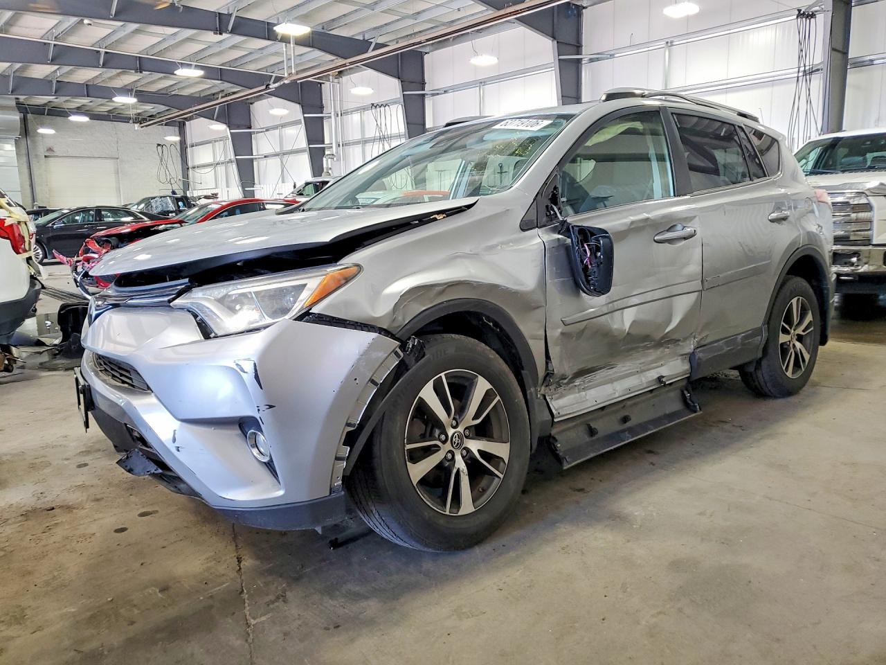 2018 TOYOTA RAV4 Adventure/XLE