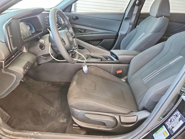 2026 HYUNDAI ELANTRA — DENT