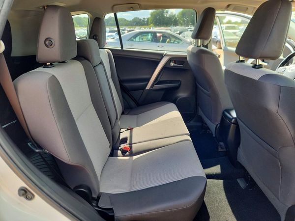 2017 TOYOTA RAV4 XLE