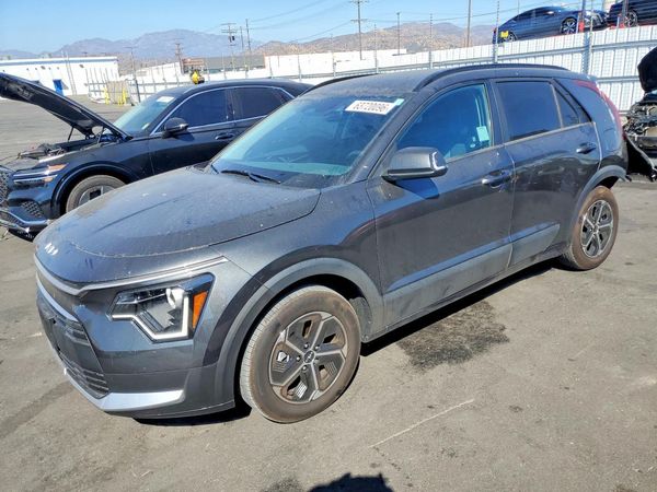 2025 KIA NIRO
