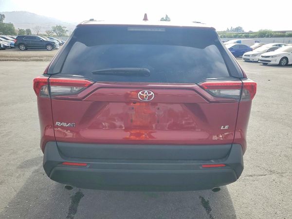 2021 TOYOTA RAV4 LE