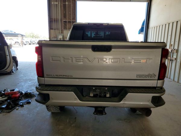 2021 CHEVROLET SILVERADO High Country