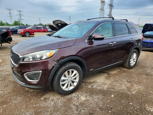 2016 KIA SORENTO L / LX