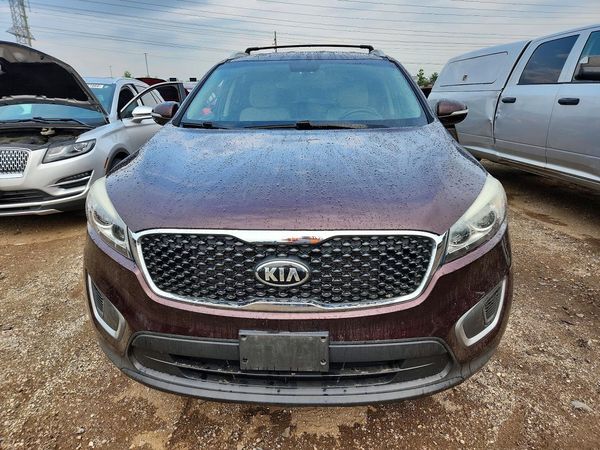 2016 KIA SORENTO L / LX