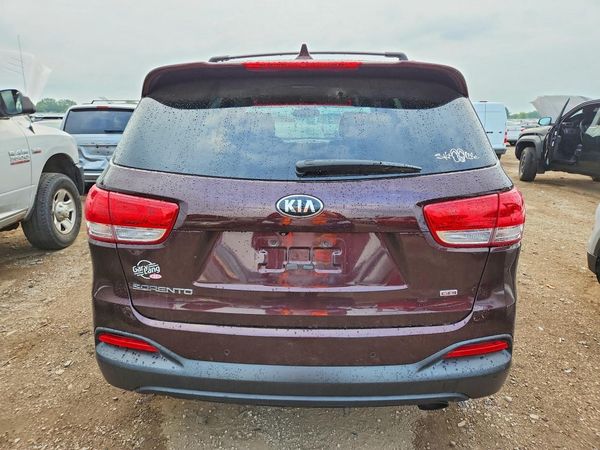2016 KIA SORENTO L / LX