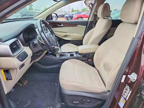 2016 KIA SORENTO L / LX