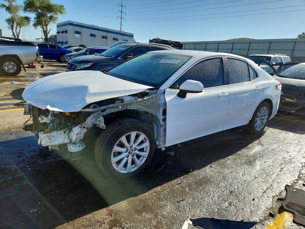 2019 TOYOTA CAMRY