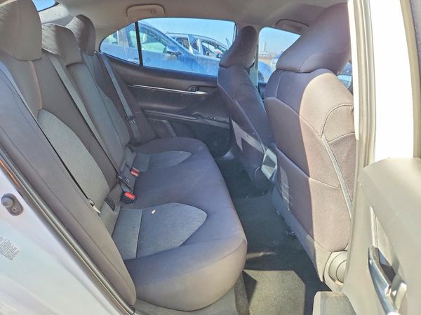2019 TOYOTA CAMRY