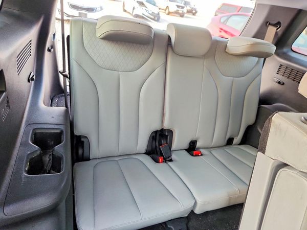 2020 HYUNDAI PALISADE SEL w/ Premium Pkg