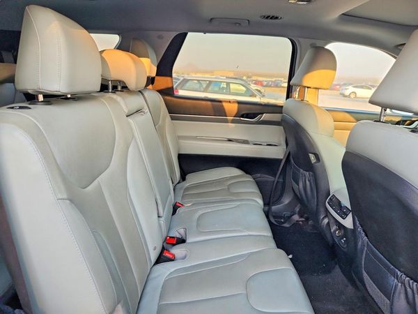 2020 HYUNDAI PALISADE SEL w/ Premium Pkg
