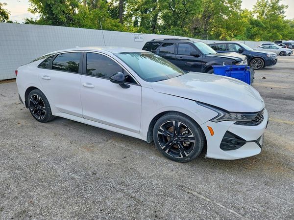 2021 KIA K5 GT-Line