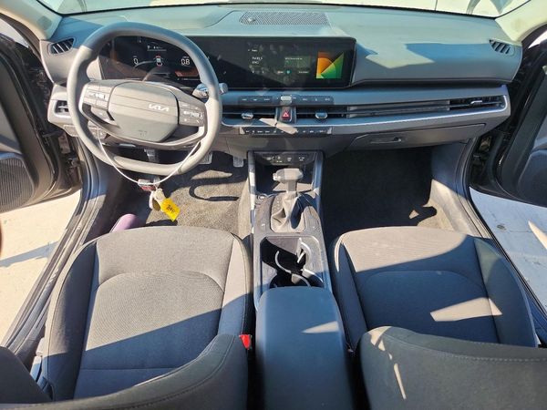 2026 KIA K4 LX, LXS