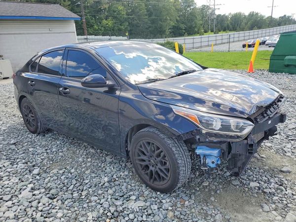 2021 KIA FORTE FE, LXS