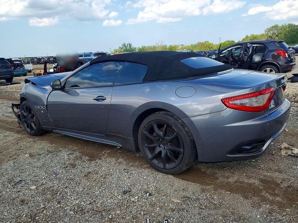 2012 MASERATI GRANTURISMO