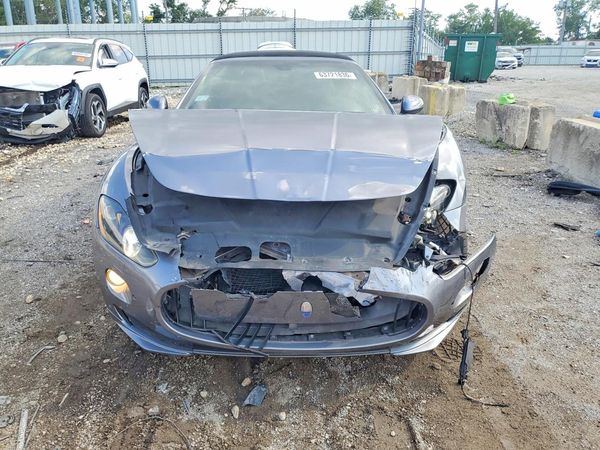 2012 MASERATI GRANTURISMO