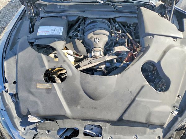 2012 MASERATI GRANTURISMO