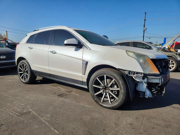 2015 CADILLAC SRX Performance