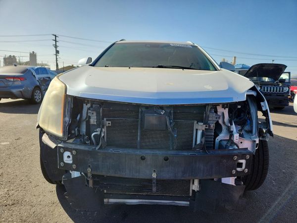 2015 CADILLAC SRX Performance