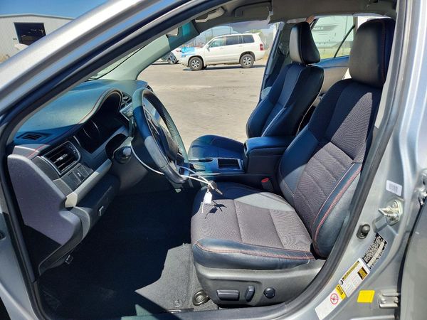 2016 TOYOTA CAMRY