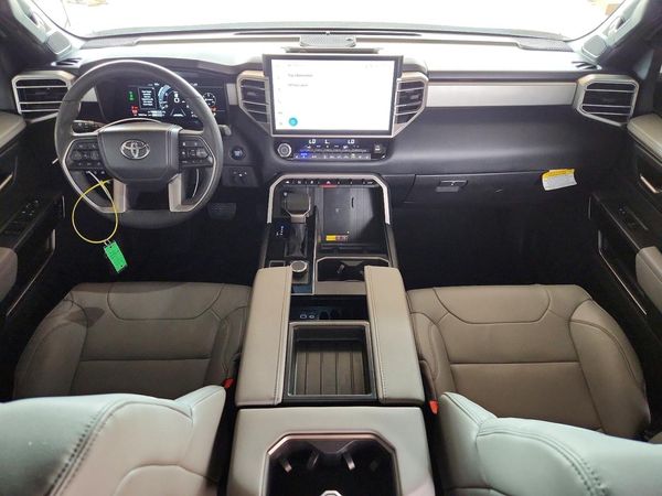 2026 TOYOTA TUNDRA