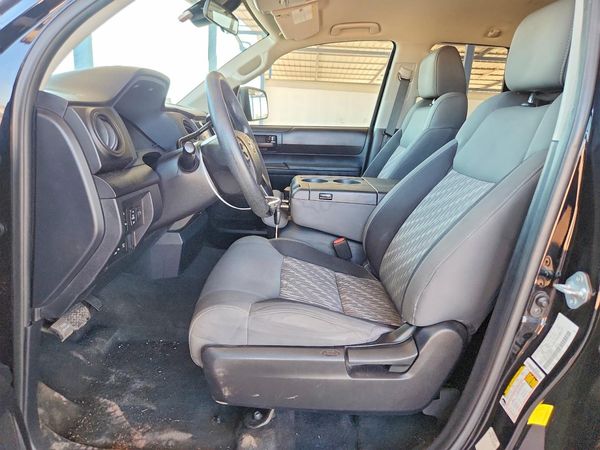 2021 TOYOTA TUNDRA SR5 grade
