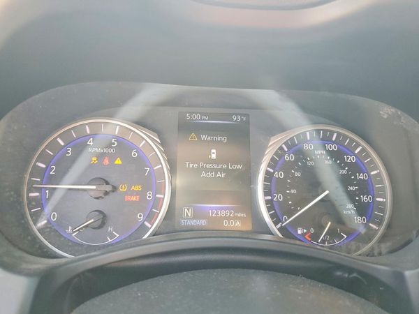 2015 INFINITI Q50
