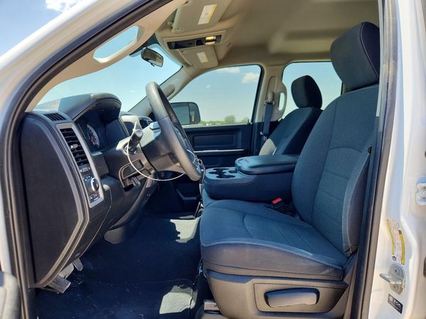 2024 RAM 1500 CLASSIC