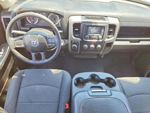 2024 RAM 1500 CLASSIC