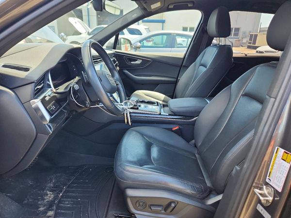 2020 AUDI Q7 quattro Prestige