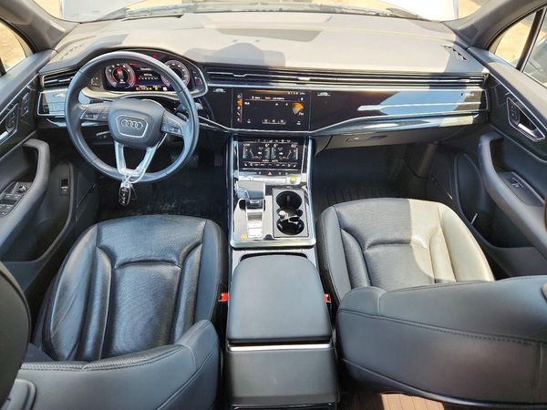 2020 AUDI Q7 quattro Prestige