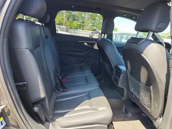 2020 AUDI Q7 quattro Prestige