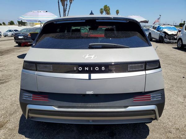 2025 HYUNDAI IONIQ 5 SE