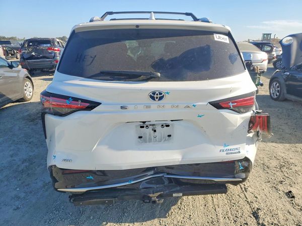 2023 TOYOTA SIENNA
