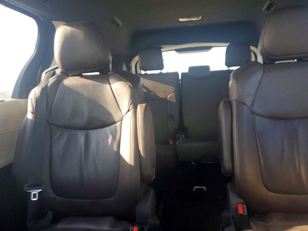 2023 TOYOTA SIENNA