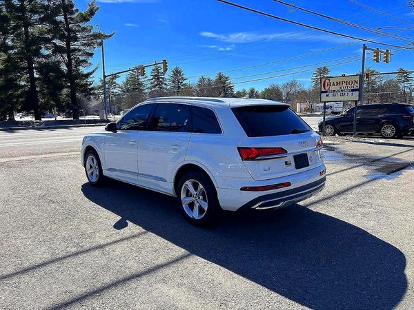 2023 AUDI Q7 quattro Premium