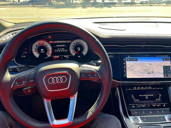 2023 AUDI Q7 quattro Premium