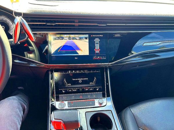 2023 AUDI Q7 quattro Premium