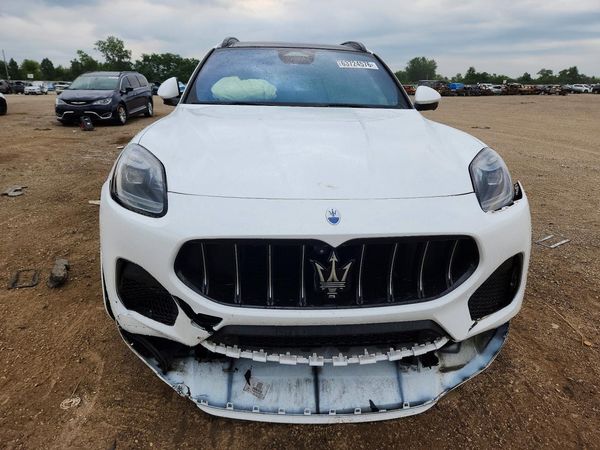 2023 MASERATI GRECALE